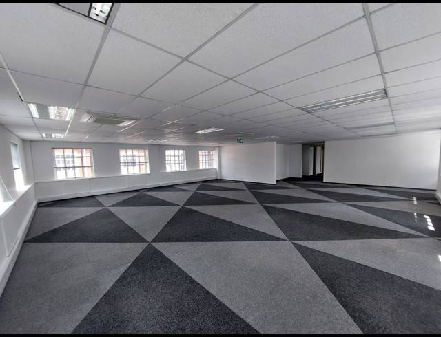 386M² OFFICE TO LET IN BRYANSTON